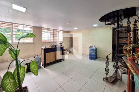 Sala 2 de casa à venda com 3 quartos, 126m² em Santa Rosa, Niterói