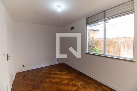 Quarto 1 de apartamento à venda com 2 quartos, 60m² em Santa Rosa, Niterói