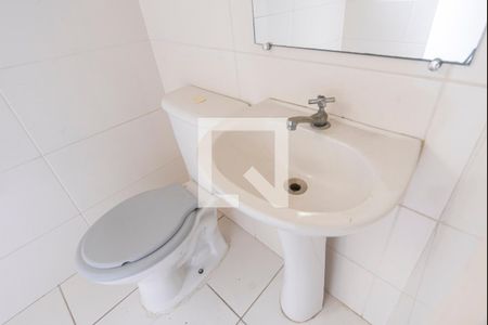 Banheiro  de apartamento à venda com 2 quartos, 50m² em Parque Oratório, Santo André