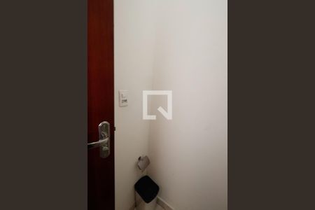 Lavabo de casa à venda com 5 quartos, 250m² em Vila Mazzei, São Paulo