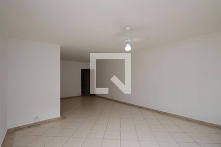 Sala  de casa à venda com 5 quartos, 250m² em Vila Mazzei, São Paulo