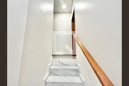Escada de casa à venda com 2 quartos, 160m² em Santana, São Paulo