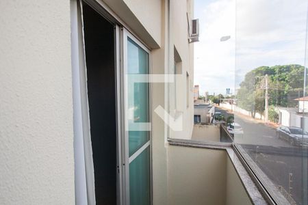 Apartamento para alugar com 2 quartos, 70m² em Santa Mônica, Uberlândia