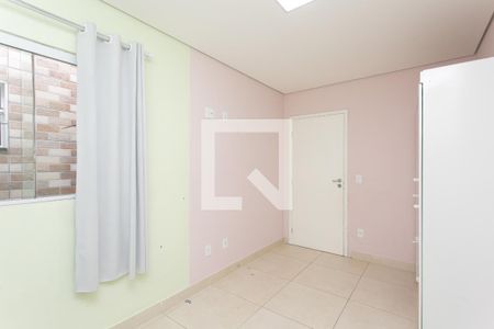 Quarto de casa para alugar com 2 quartos, 65m² em Itaquera, São Paulo