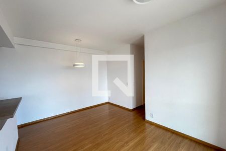 Sala de apartamento para alugar com 2 quartos, 68m² em Paraíso, São Paulo