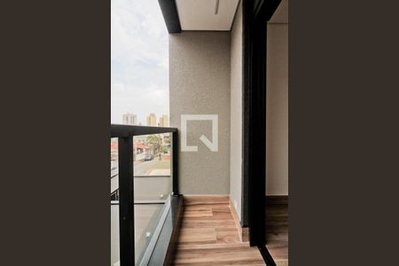 Casa à venda com 3 quartos, 126m² em Parque Maria Domitila, São Paulo