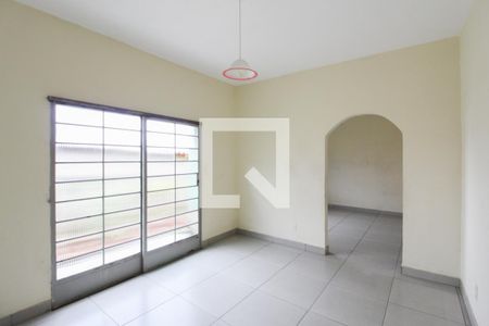 Sala 1 de casa para alugar com 3 quartos, 130m² em Vila Jardim Leblon, Belo Horizonte