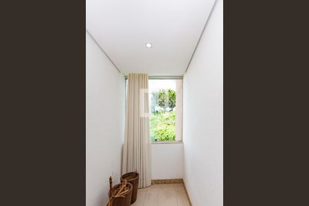 Sala de apartamento à venda com 3 quartos, 90m² em Estoril, Belo Horizonte