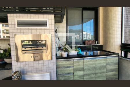 Varanda  de apartamento à venda com 3 quartos, 120m² em Recreio dos Bandeirantes, Rio de Janeiro