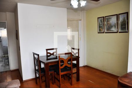 Detalhe - Sala e Sala de Jantar de apartamento para alugar com 2 quartos, 93m² em Vila Iorio, São Paulo