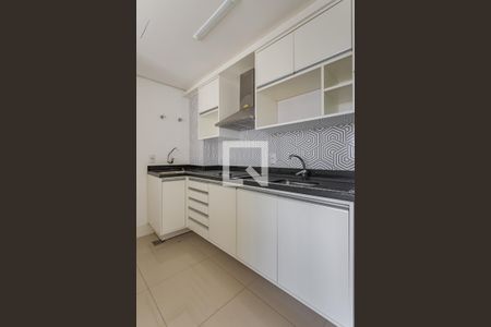 Cozinha e Área de Serviço de kitnet/studio para alugar com 1 quarto, 49m² em São João, Porto Alegre