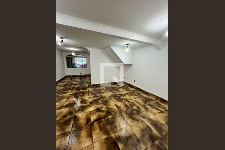 Sala de casa para alugar com 4 quartos, 200m² em Vila Cruz das Almas, São Paulo
