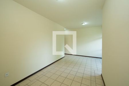 SALA de apartamento para alugar com 3 quartos, 82m² em Padre Eustáquio, Belo Horizonte