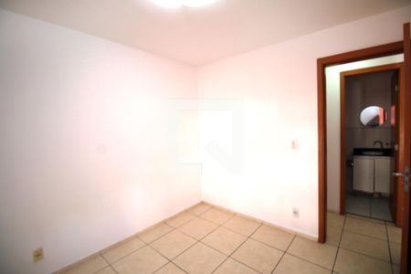 Quarto 1 de apartamento à venda com 2 quartos, 52m² em Parada de Lucas, Rio de Janeiro