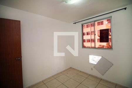 Quarto 1 de apartamento à venda com 2 quartos, 52m² em Parada de Lucas, Rio de Janeiro