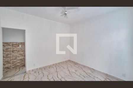 Sala de casa para alugar com 2 quartos, 2m² em Olaria, Rio de Janeiro