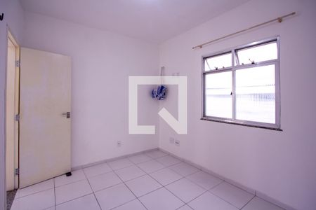 Quarto 2 de casa para alugar com 2 quartos, 70m² em Rio do Ouro/ Tribobó , São Gonçalo