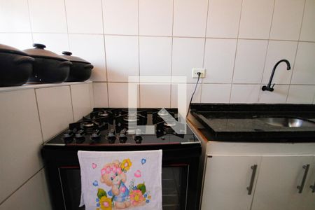 Cozinha de apartamento para alugar com 2 quartos, 69m² em Nova Mirim, Praia Grande