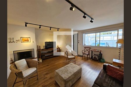 Casa à venda com 3 quartos, 116m² em Chácara Monte Alegre, São Paulo