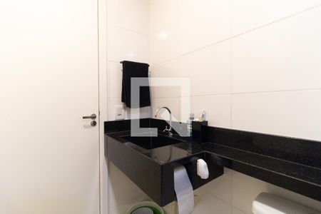 Banheiro  de apartamento à venda com 1 quarto, 24m² em Sacoma, São Paulo