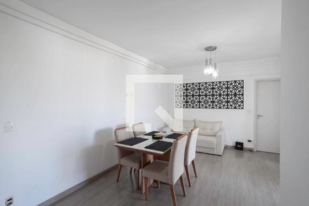 Sala  de apartamento à venda com 3 quartos, 80m² em Vila Cloris, Belo Horizonte