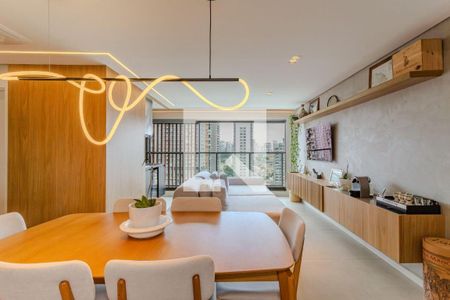 Apartamento à venda com 2 quartos, 75m² em Itaim Bibi, São Paulo