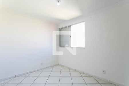 Quarto 1  de apartamento para alugar com 2 quartos, 52m² em Guaianases, São Paulo