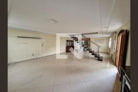 Casa à venda com 3 quartos, 380m² em Vila Maria Alta, São Paulo