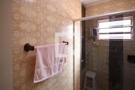 Banheiro  de casa à venda com 2 quartos, 102m² em Vila Mazzei, São Paulo