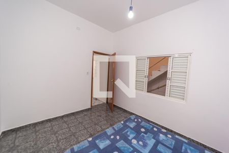 Quarto 1 de casa para alugar com 2 quartos, 60m² em Vila Silvia, São Paulo