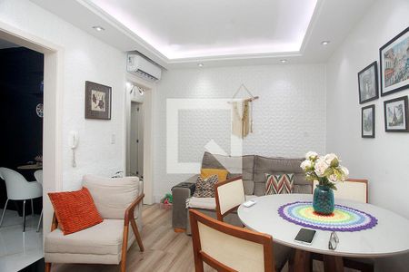 Sala de apartamento à venda com 2 quartos, 68m² em Santana, Porto Alegre