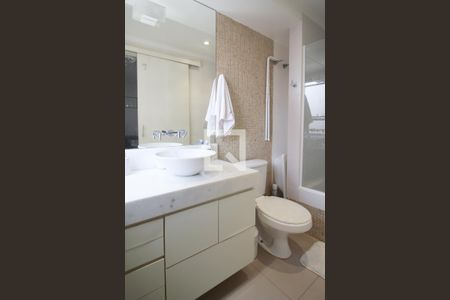 Banheiro da Suíte  de apartamento à venda com 3 quartos, 90m² em Vila Olímpia, São Paulo