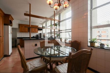 Foto 09 de apartamento à venda com 4 quartos, 275m² em Higienópolis, São Paulo