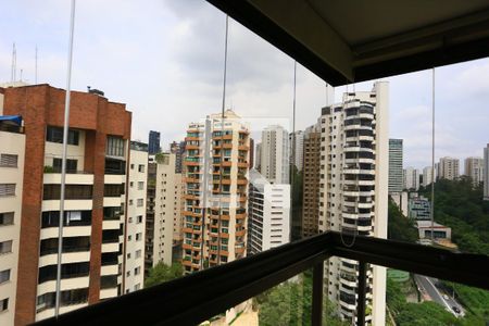 varanda vista de apartamento à venda com 3 quartos, 104m² em Vila Suzana, São Paulo