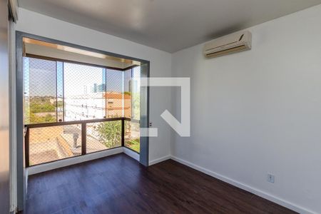 Suíte de apartamento para alugar com 2 quartos, 64m² em Cristal, Porto Alegre