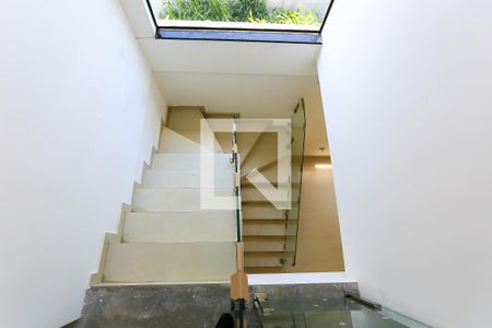 Escada de casa de condomínio à venda com 3 quartos, 175m² em Cidade Intercap, Taboão da Serra