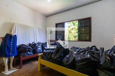 Quarto 2 de casa à venda com 5 quartos, 500m² em Vila Nhocuné, São Paulo