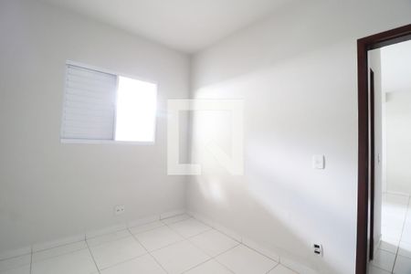 Quarto 2 de apartamento para alugar com 2 quartos, 60m² em Chácaras Panorama, Uberlândia