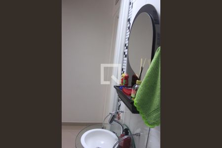 Lavabo de casa à venda com 3 quartos, 190m² em Jardim Cocaia, Guarulhos