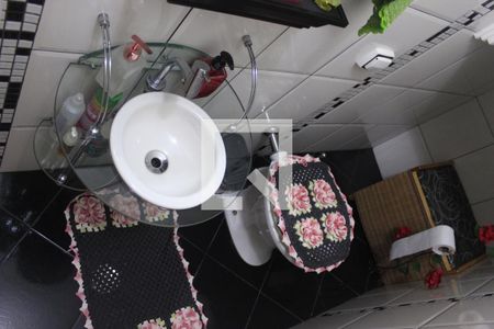Lavabo de casa à venda com 3 quartos, 190m² em Jardim Cocaia, Guarulhos