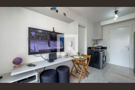 sala, cozinha e área de serviço de apartamento para alugar com 1 quarto, 28m² em Vila das Belezas, São Paulo