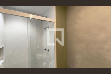 Banheiro de apartamento para alugar com 1 quarto, 31m² em Vila Mariana, São Paulo