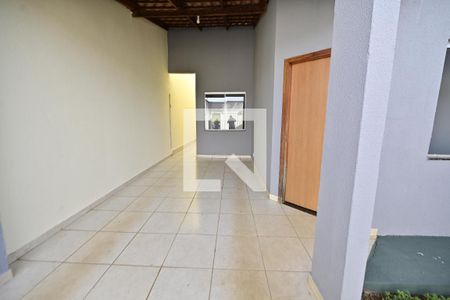 Casa para alugar com 2 quartos, 70m² em Jardim Marques de Abreu, Goiânia