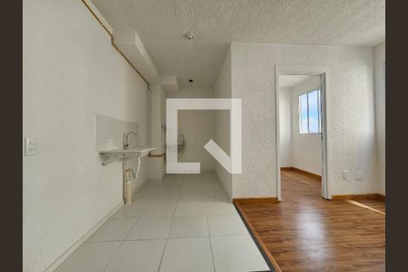 Sala/Cozinha de apartamento para alugar com 2 quartos, 32m² em Jardim Caravelas, São Paulo