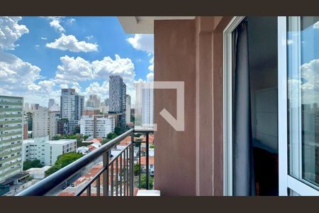 Varanda de kitnet/studio à venda com 1 quarto, 27m² em Pinheiros, São Paulo