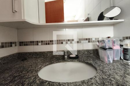 Banheiro Suíte de apartamento à venda com 3 quartos, 82m² em Jardim do Lago, Campinas
