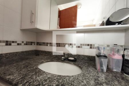 Banheiro Suíte de apartamento à venda com 3 quartos, 82m² em Jardim do Lago, Campinas