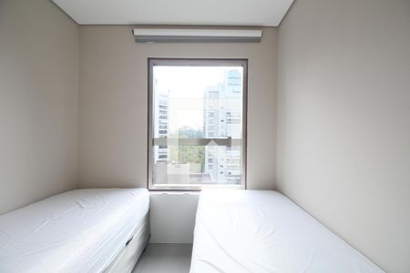 Quarto  de apartamento para alugar com 2 quartos, 68m² em Panamby, São Paulo
