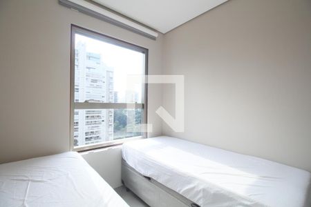 Quarto  de apartamento para alugar com 2 quartos, 68m² em Panamby, São Paulo