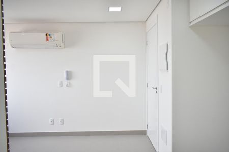 Sala/Cozinha de apartamento para alugar com 1 quarto, 28m² em Vila da Saúde, São Paulo